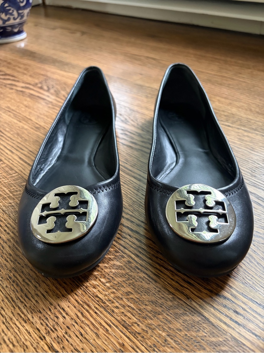 Black Logo-Embellished Leather Ballet Flats